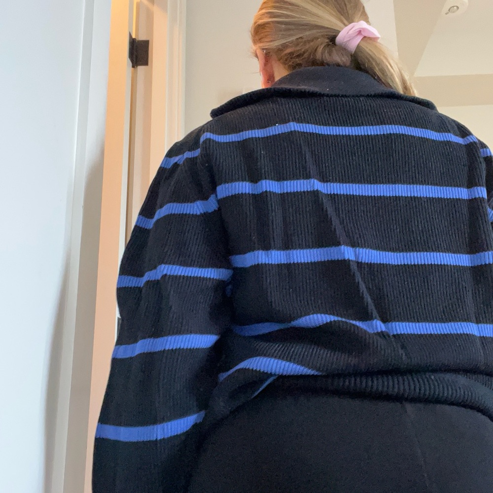 COS Quarter Zip - Picture 2 of 4